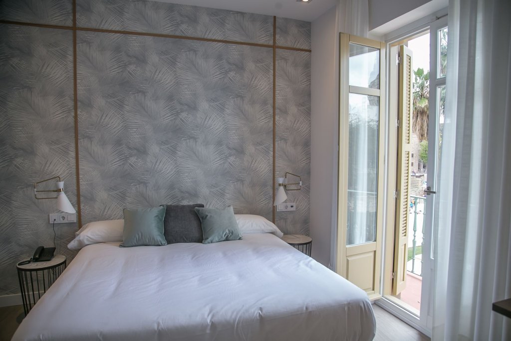 Фото Hotel Boutique Teatro Romano