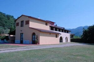 House With 2 Bedrooms in Terranuova Bracciolini, Arezzo, With Wonderful Mountain View, Enclosed Garden and Wifi