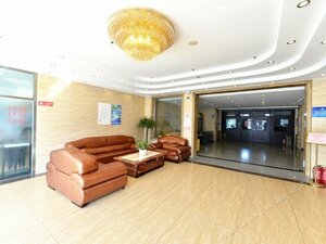 Yinyang Airport Hotel