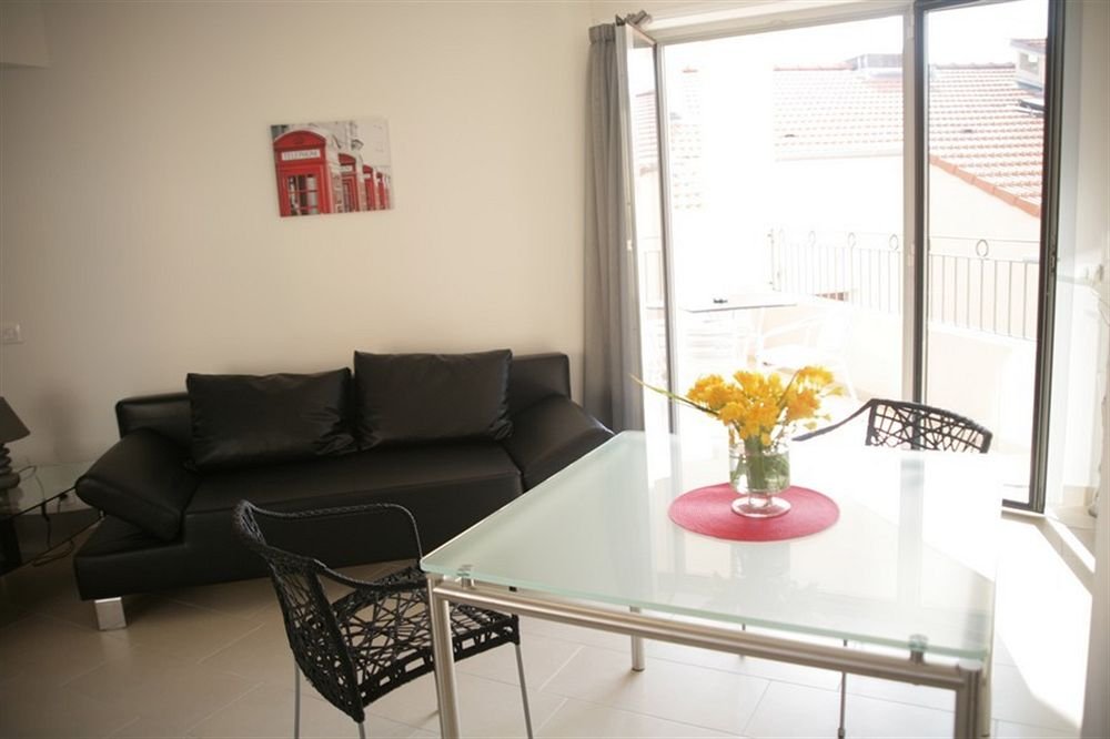 Фото Suite Affaire Cannes Vieux Port