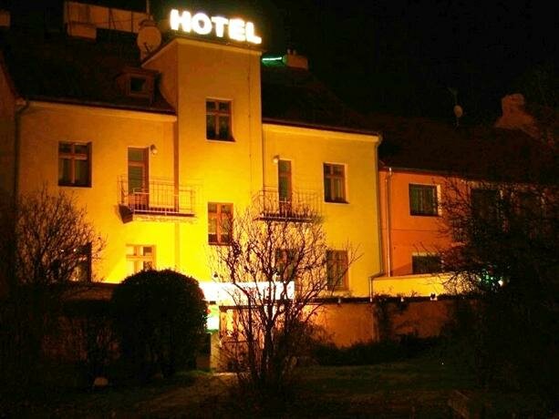 Hotel 51