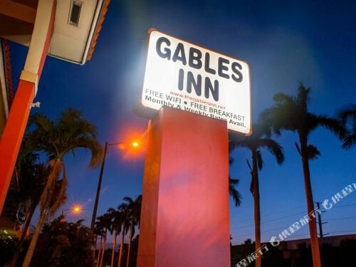 Гостиница Gables Inn в Корал Гейблс