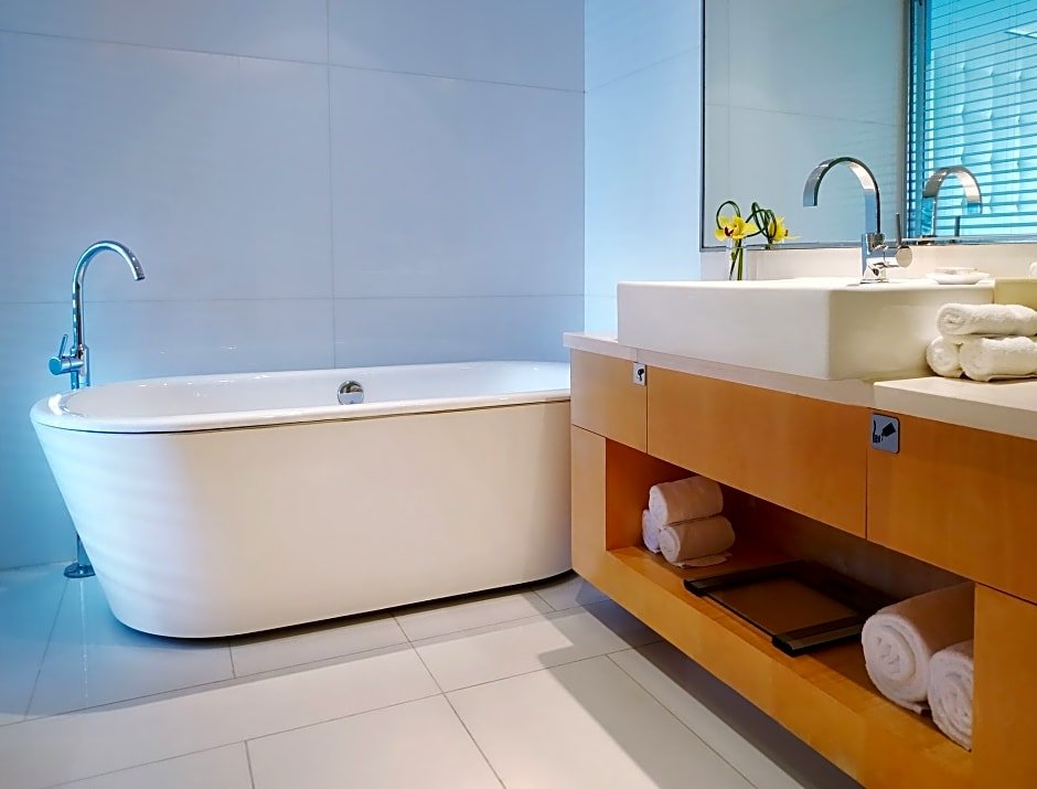 Фото Renaissance Shanghai Yu Garden Hotel