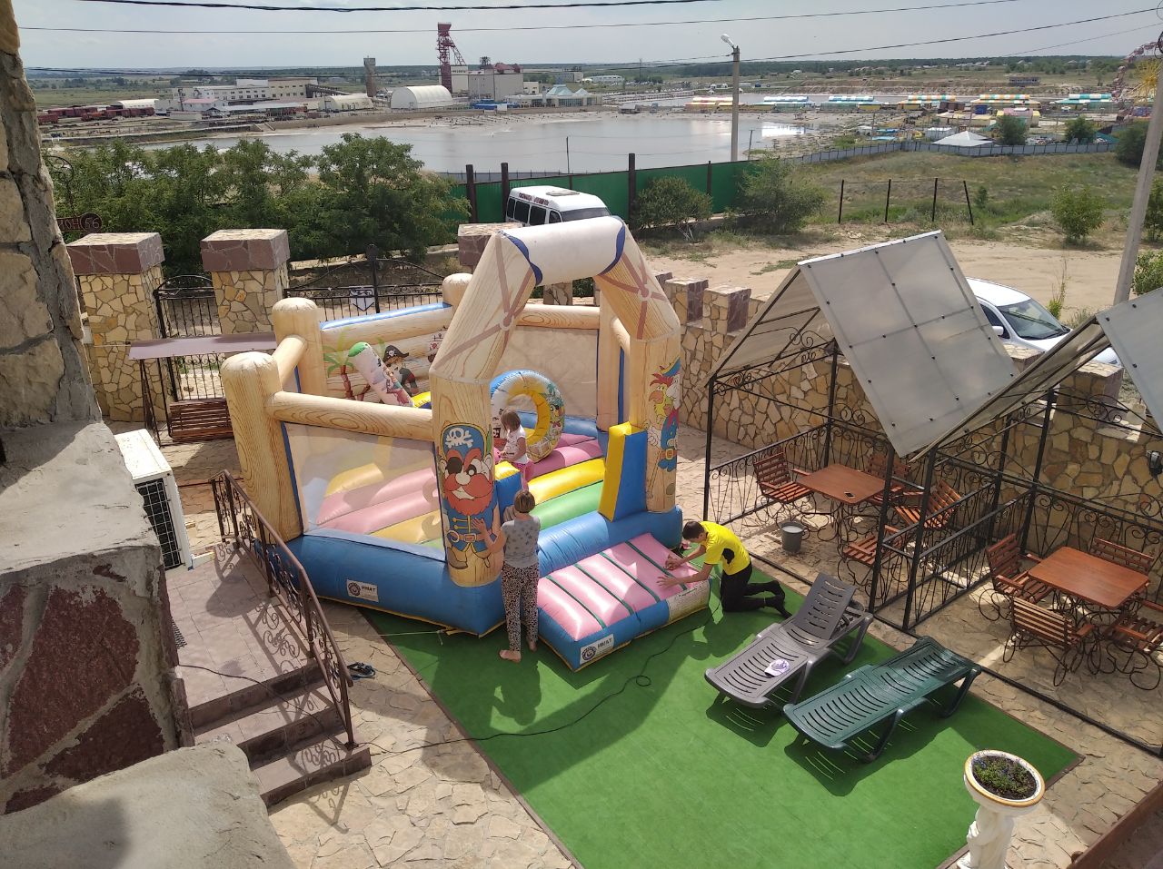 Фото отеля 2