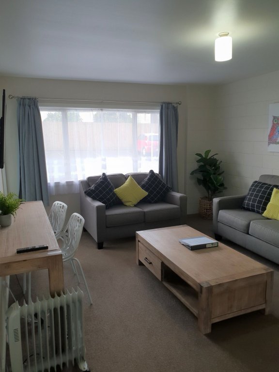 Фото Rose Apartments Hamilton