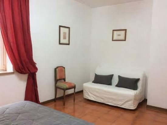 Фото Piazza Santa Chiara