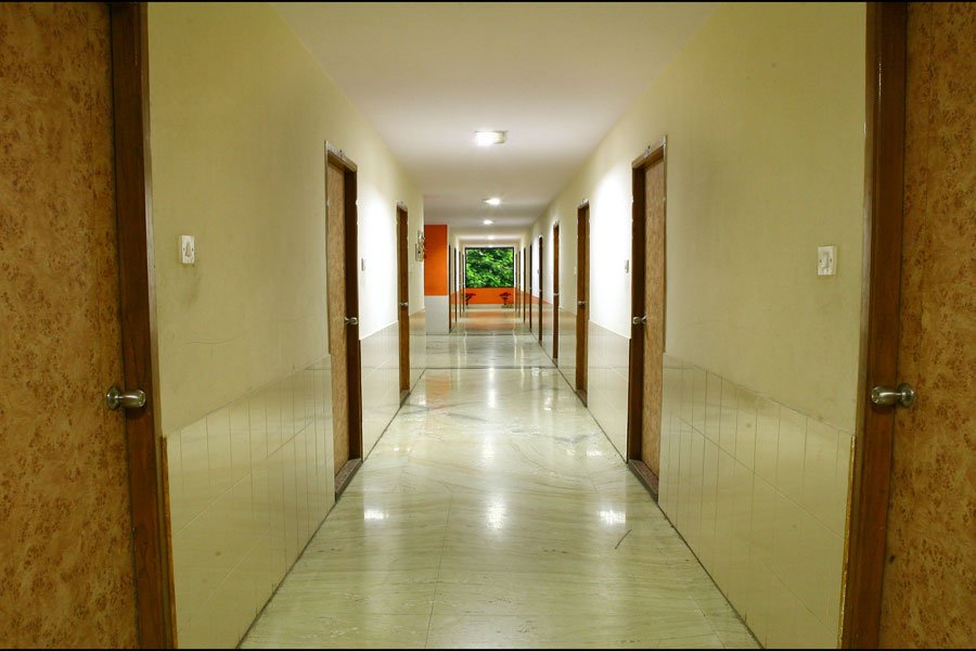 Фото Hotel Suriya International