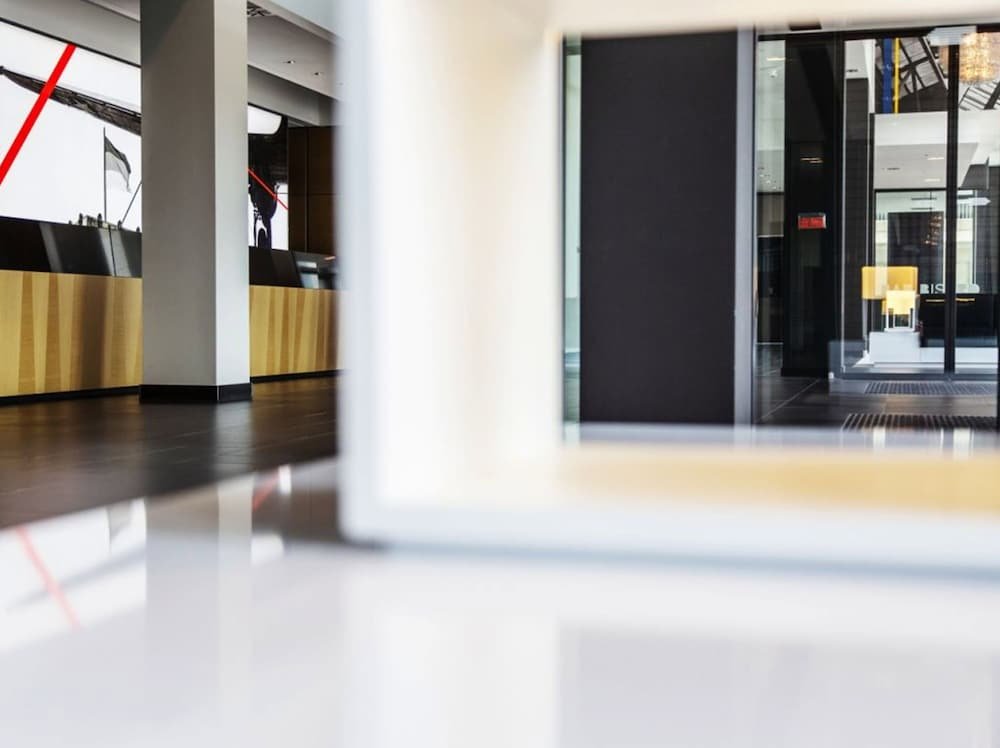 Фото Steigenberger Airport Hotel Berlin