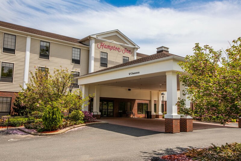 Гостиница Hampton Inn Hadley-Amherst Area