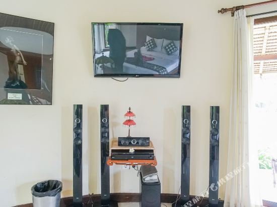 Фото Ubud Hidden Villa