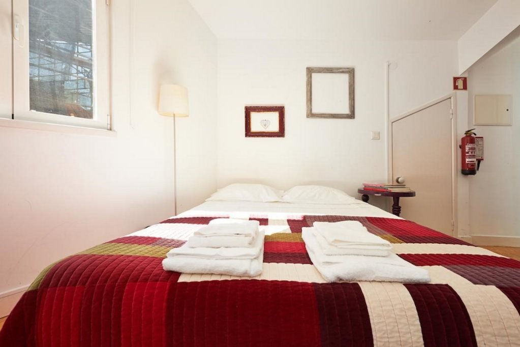 Фото Portugal Ways Santos Design Apartments