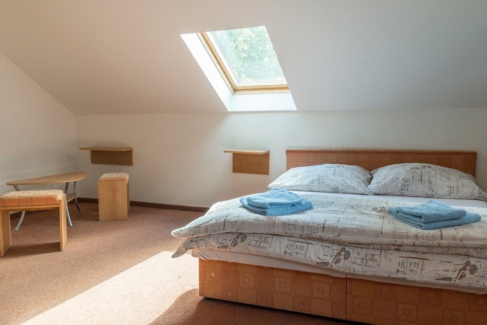 Фото Outline B& x26; B Jiricna