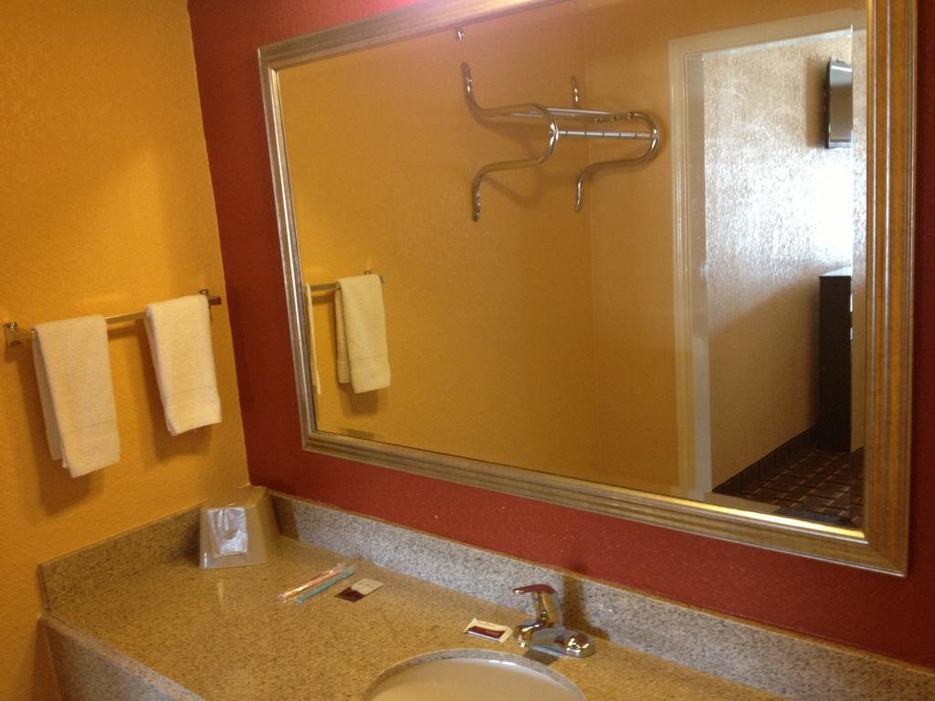 Фото Oyo Hotel Channelview I-10