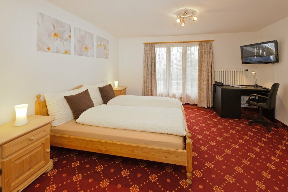 Hotel B&b Hotel Alpina, Valais, photo