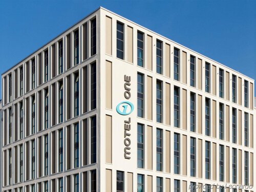 Гостиница Motel One Köln - Waidmarkt в Кёльне