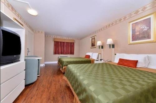 Фото Americas Best Value Inn San Clemente Beach