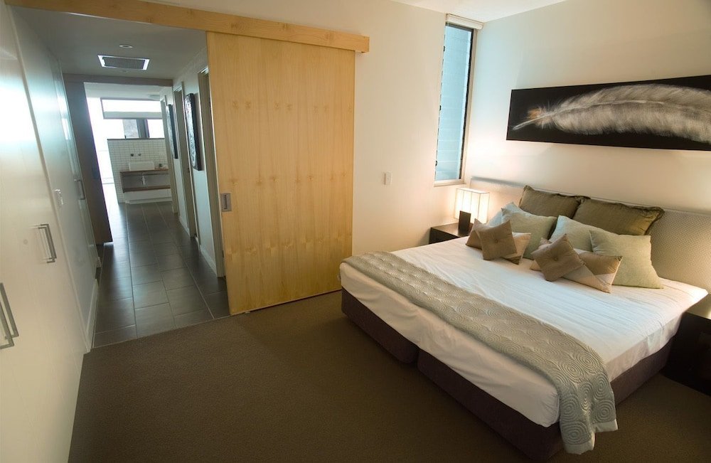 Фото 1 Bright Point Apartment 5101