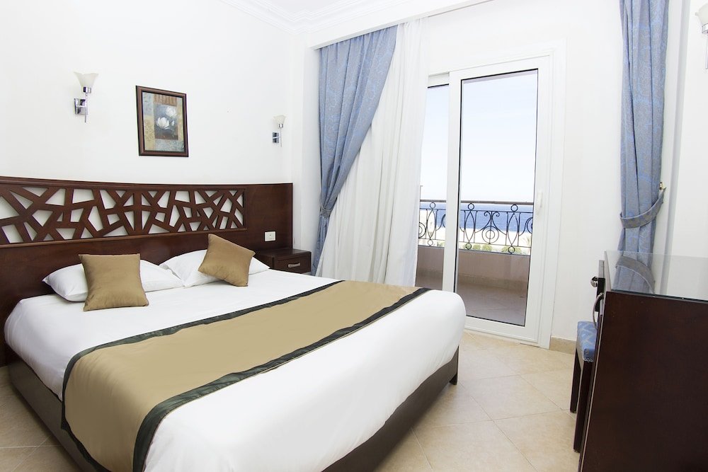 Фото Pyramisa Sunset Pearl Hotel & Apartments