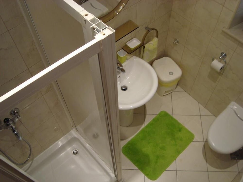 Фото Rooms Lovrijenac