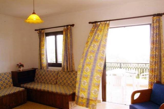 Фото Marialice Apartments