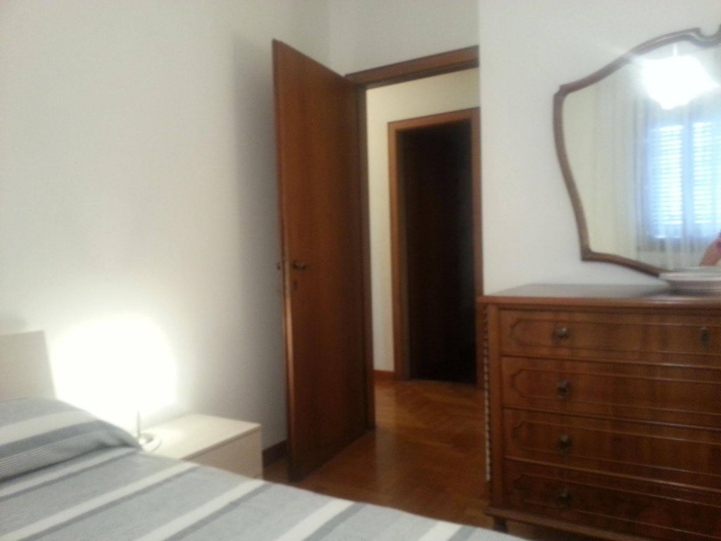 Фото Piazza delle Erbe Stylish Flat