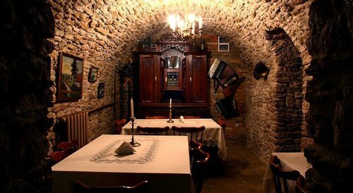 Bar, pub Antik Khaus, Dubno, photo
