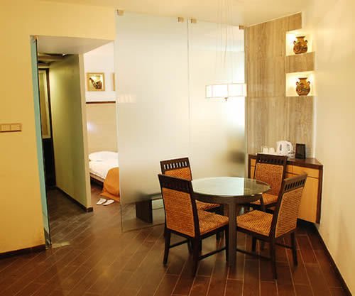 Фото Goldfinch Hotel Mangalore