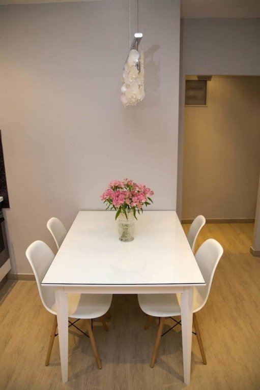 Фото Studio Apartment with garden