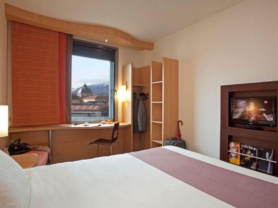 Фото Ibis budget Oviedo