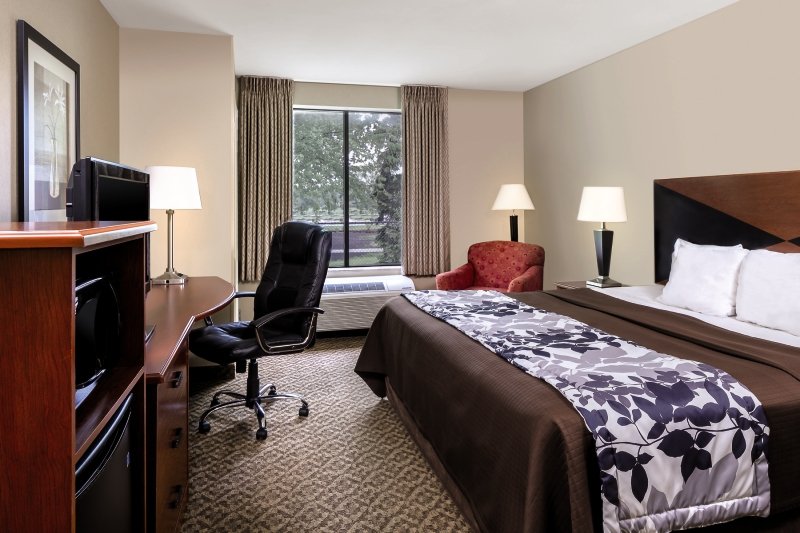 Фото Sleep Inn & Suites Airport