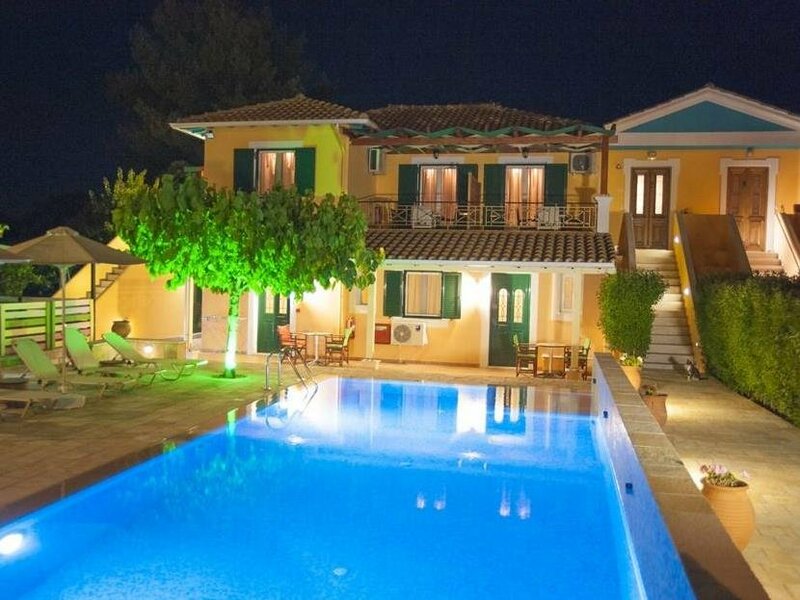 Гостиница Villa Vita Holidays Apartments & Studios
