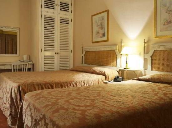 Фото Ibis Styles Lisboa Centro Marquês de Pombal