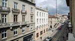 Creamy apartment (vulytsia Petra Doroshenka, 27) ، سكن للإيجار اليومي