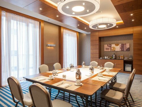 Гостиница Titanic Chaussee Berlin в Берлине