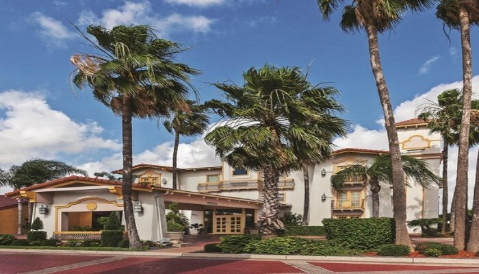 Гостиница La Quinta Inn & Suites by Wyndham McAllen La Plaza Mall