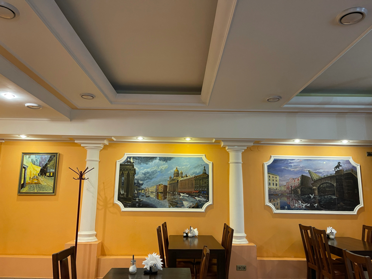 Фото У фонтана