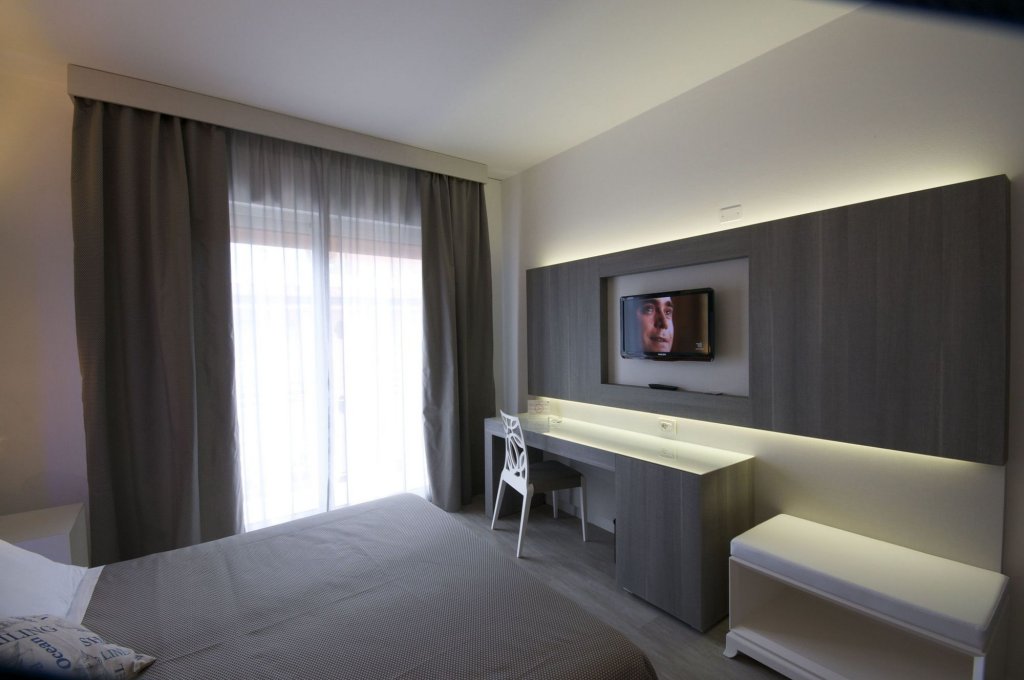 Фото Hotel Crystal