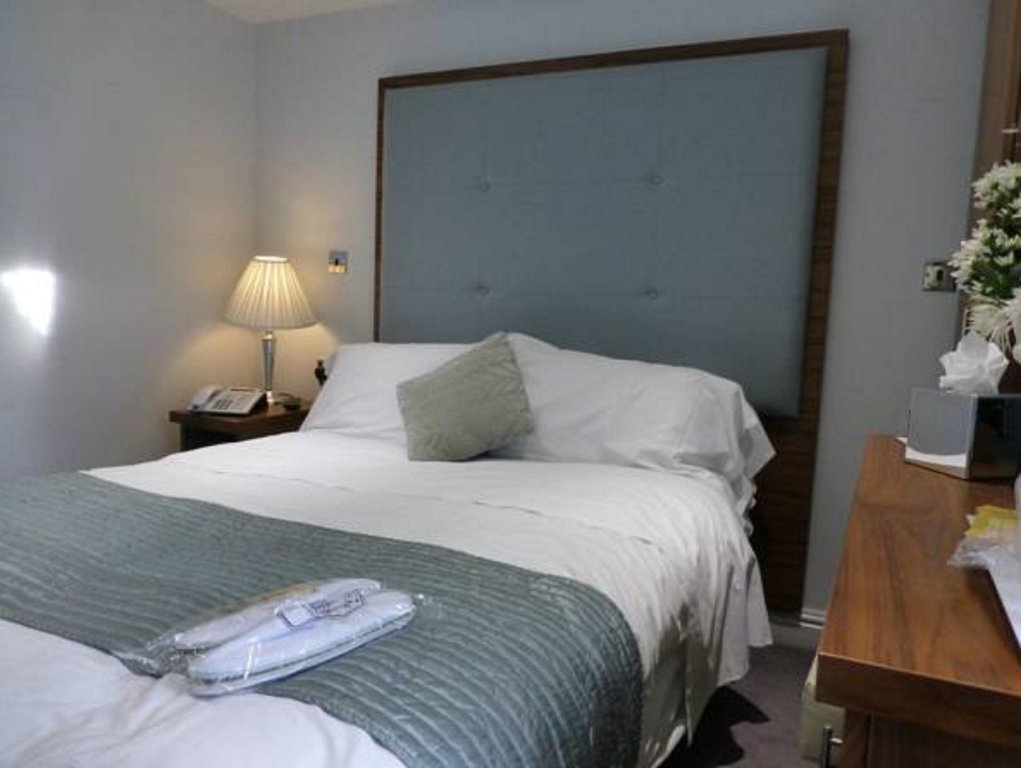 Фото Lensfield Hotel