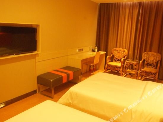 Фото 7 Days Inn Premium Zaozhuang Tengzhou Xueyuan Middle Road Highspeed Railway Branch