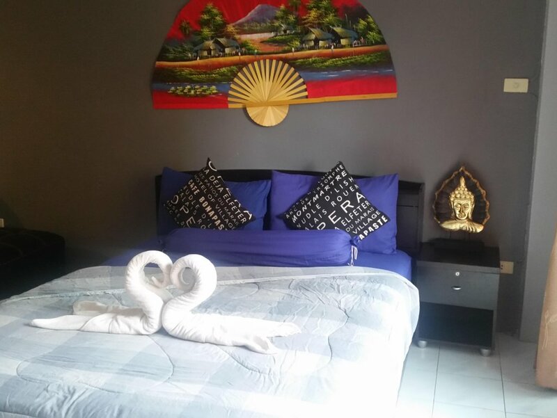 Гостиница Nemos Guesthouse and Massage в Паттайе