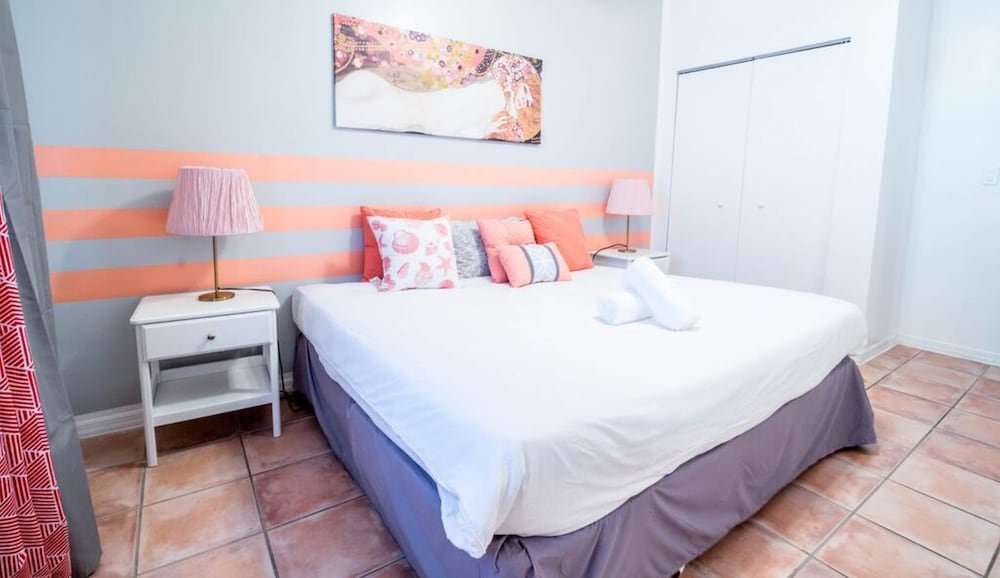 Фото 335 Ocean Walk Apartments