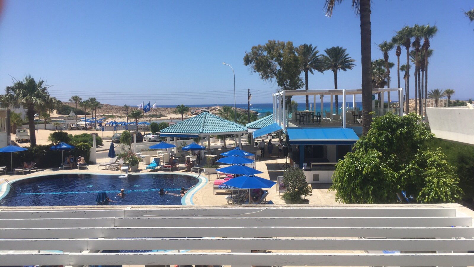 Фото Anonymous Beach Hotel