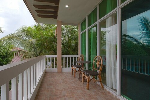 Гостиница Oyo 674 Sea Forest Beach Resort