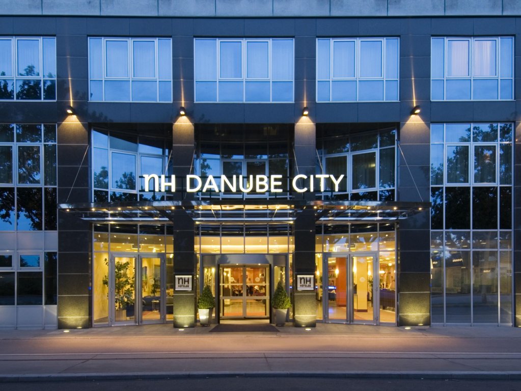 Фото NH Danube City