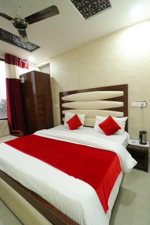 Фото Отель Eurasia Mohali International Airport