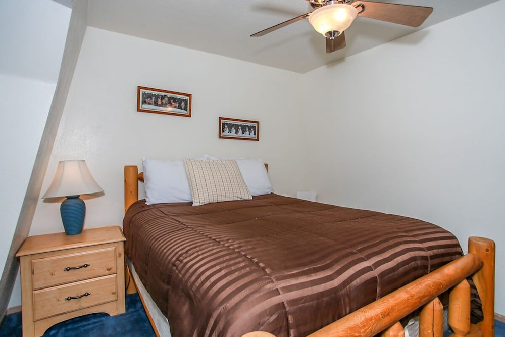 Фото Stargazer Chalet-1859 by Big Bear Vacations