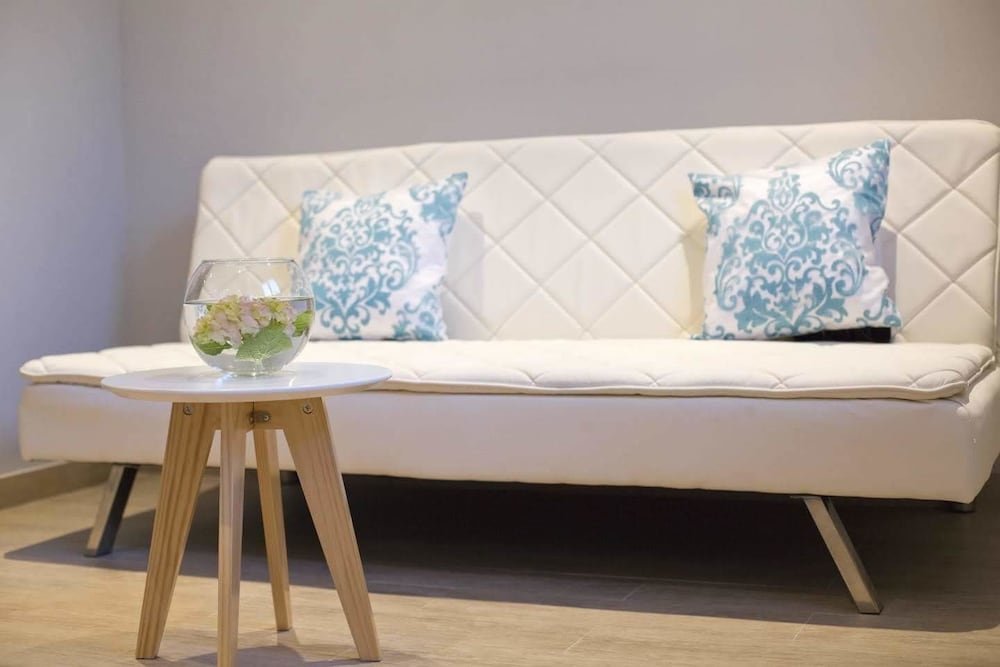 Фото Studio Apartment with garden