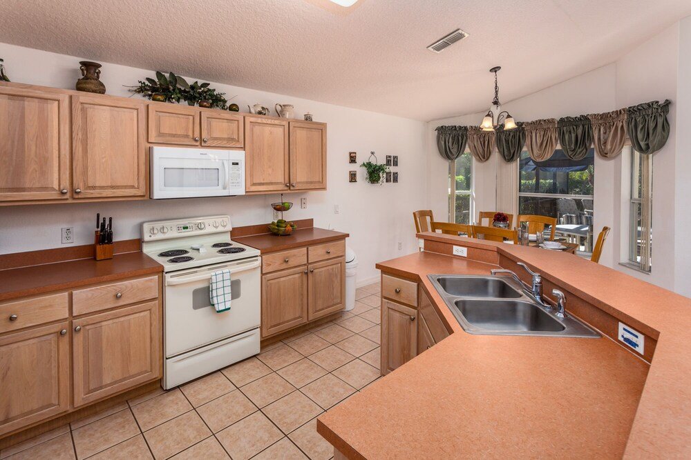 Фото 4630 4 Bedroom Private Pool Home, Cumbrian Lakes