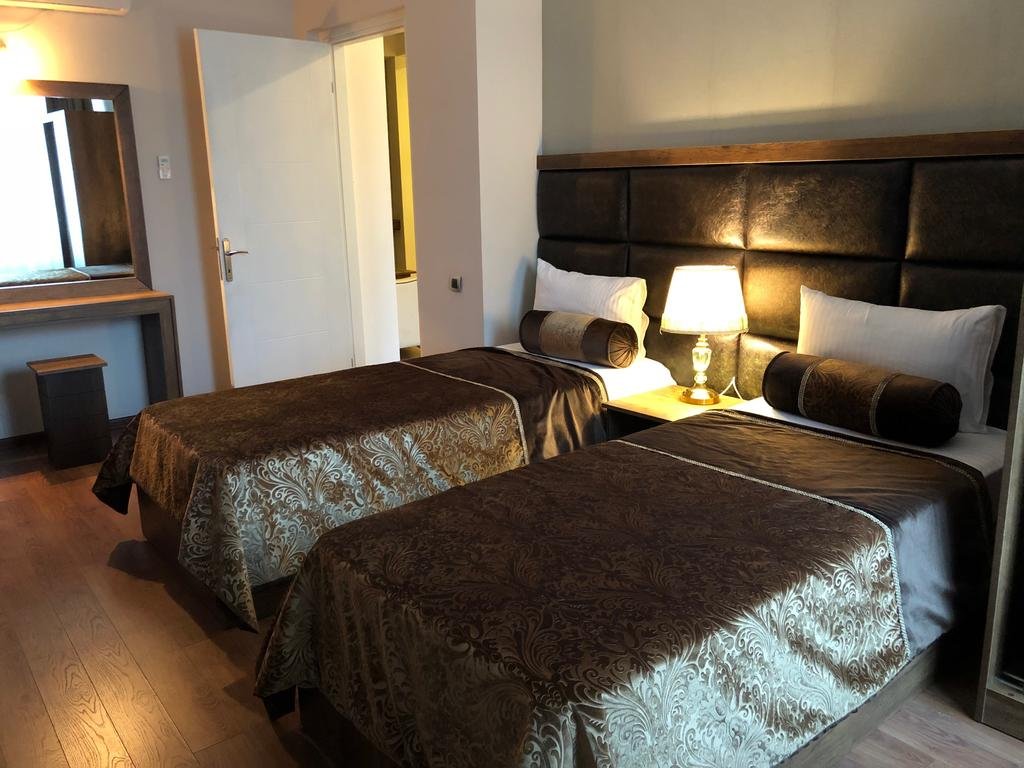 Фото Green Queen Hotel