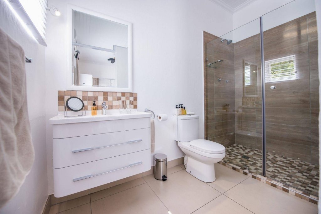 Фото Ballinderry - The Robertson Guest House